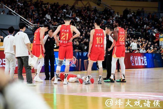 吴前18+7孙铭徽20+6 浙江胜广厦豪取9连胜 吴前18+7孙铭徽20+6 浙江胜广厦豪取9连胜